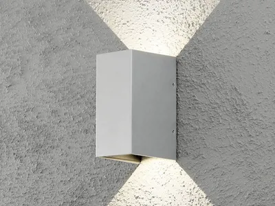 Produktbild von Konstsmide Cremona grau lackiertes Aluminium, klares Acrylglas, individuell verstellbarer Lichtaustritt 7940-310