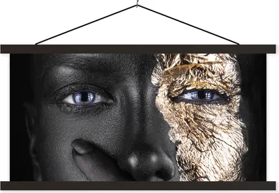 Produktbild von MuchoWow® Textilposter Frau - Gold - Schwarz - Make-up - Luxus 120x60 cm mit schwarzem Rahmen - Dekoration Schlafzimmer