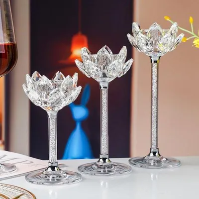 Produktbild von Kristallen lotuskeramiek kandelaar, 3 kleine zilveren theelichtholder, transparante kandelaar, für Hochzeiten, Feiern, Weihnachten, Kamindekorationen und mehr. (Weiß)