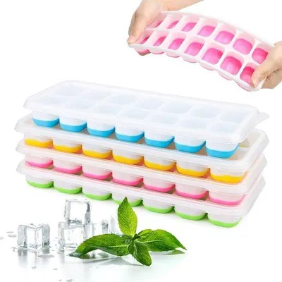 Produktbild von Famanu Eiswürfelform mit Deckel - Set von 4 Stück, BPA-frei, stapelbar