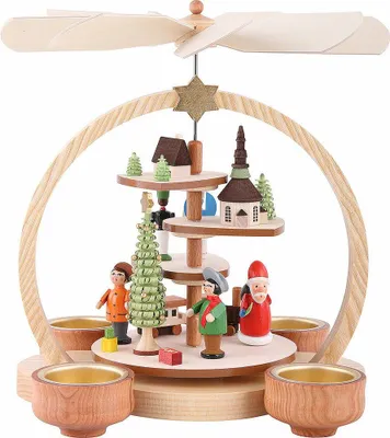Productafbeelding van Een eenlaags trapvormige piramide met kleurrijke figuren (24 cm) van Knuth Neuber