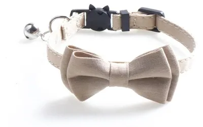 Produktbild von Halsband für Katzen mit Glöckchen und Fliege, verstellbar mit Sicherheitsverschluss