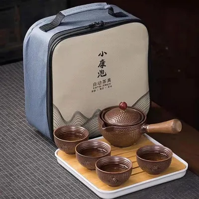 Productafbeelding van Reissets voor thee, keramiek, Kung Fu, 360° theepot met infuser, geschikt voor 4 kopjes, inclusief dienblad, reistas en bamboe accessoires