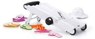 Productafbeelding van OXO – Good Grips – Verstelbare mandoline met V-vormig mes, met 4 verschillende snijdiktes