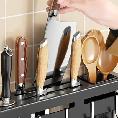 Obrázok produktu pre Praktický výsuvný magnetický držiak do kuchyne