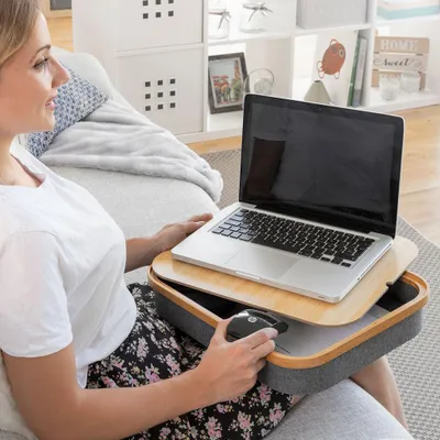 Zdjęcie produktu dla Przenośna podstawka pod laptopa ze schowkiem Larage InnovaGoods