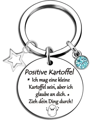 Productafbeelding van Sleutelhanger met een afbeelding van een positieve aardappel, met een blauwe diamant-bedel, gemaakt van roestvrij staal, geleverd in een cadeauverpakking