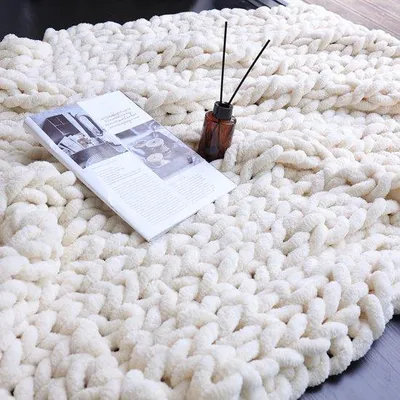 Produktbild von Ibenzoa® Handgefertigte Chenille-Fleece-Decke, grob gestrickt, 101,6 x 127,7 cm – weich, formstabil & dekorativ für Sofa und Bett