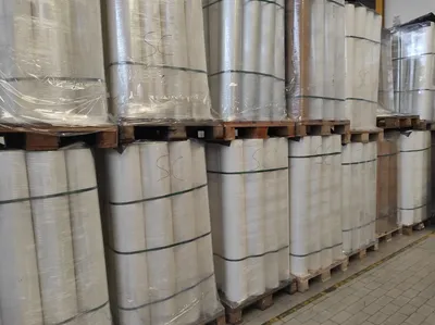 Produktbild von Sonderposten Abdeckpappe Milchtütenpapier  25 Rollen