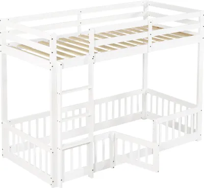 Produktbild von Merax Etagenbett 90x200 mit Tür, Jungenbett mit Geländer und Leiter, Kinderbett Spielbereich unten, EN747, Holzbett aus Kiefer + LVL, Weiß