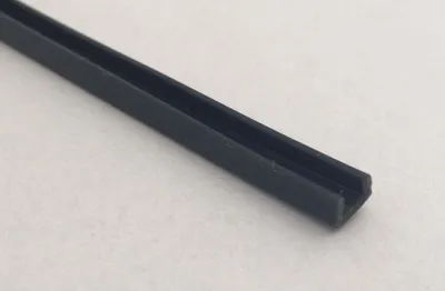 Immagine prodotto di Guarnizione in silicone a U da 0,5 m per il vetro del camino per ridurre l'ingresso dell'aria