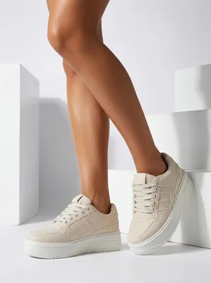 Zdjęcie produktu dla Sportowe sneakersy damskie na grubszej podeszwie Devos, rozmiar 41
