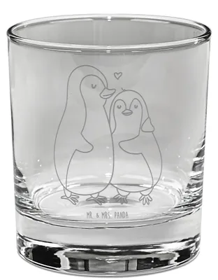 Produktbild von Mr. & Mrs. Panda Tumbler Pinguin umarmen - Transparent - Geschenk, Whiskey, Glas, Verknallt, Liebe, Whiskyglas, Old Fashioned, Hochzeit, Umarmung Verliebt, Rocks