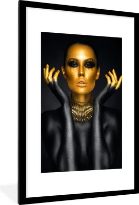 Produktbild von MuchoWow® MuchoWow® Gerahmtes Poster Frau - Porträt - Gold - Luxus - Schwarz 60x90 cm - Poster mit zchwarzem Bilderrahmen - Dekoration - Wandposter Wohnzimmer - Hochwertig