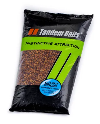 Produktbild von Tandem Baits Carp Food Fertiger Erdmadel Tigernüsse, Karpfenfutter, Karpfen Angeln ohne Mühe, Köder zum Große-Fische-Angeln, Karpfenzubehör Profis & Hobby-Angler, Partikelköder, Angelfutter 1kg