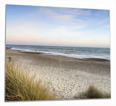 Produktbild von Wallario Herdabdeckplatte aus Glas, Größe 60 x 52 cm 2-teilig, Motiv Strandspaziergang im Urlaub an der Ostsee