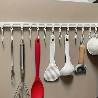 Obrázek produktu pro Kuchyňský držák s posuvným úchytem – není třeba vrtat, samolepicí.