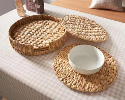 Produktbild von 5 tlg. Platzteller Set "Nature" aus Wasserhyazinthe, Ø 32 cm, 4 Untersetzer + Aufbewahrung, Tischset, Platzset