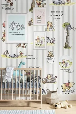 Obrázok produktu pre Komar netkaná tapeta "Medvedík Pú - Pruhy" - rozmery: 200 x 280 cm (šírka x výška), 4 panely