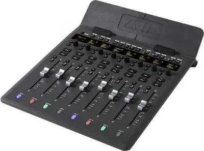 Produktbild von Avid S1 Bedienoberfläche Ethernet-Controller mit 8x 100 mm Motorfadern
