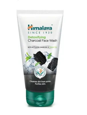 Produktbild von Himalaya Detoxifying Charcoal Face Wash with Green Tea and Coconut Charcoal Powder 150ml