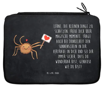 Produktbild von Mr. & Mrs. Panda Federmappe Spinne Agathe Motivation - Kreidetafel - Geschenk, Bleistiftetui, Schlamper, Mäppchen, Etui, Glück, Federmäppchen, Liebe, Dankeschön