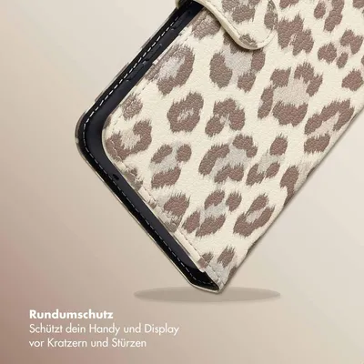 Produktbild von Selencia Sabi Klapphülle mit Leopardenmuster Samsung Galaxy A55 - Soft Ivory
