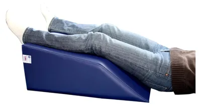 Produktbild von Lymphdrainage Beinkeil 70x55x28cm, Kunstleder saphirblau, Lymphkissen