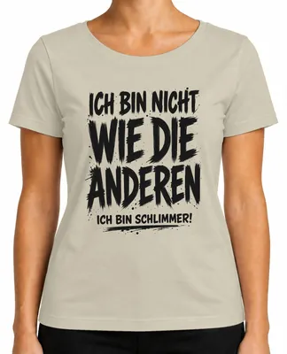 Imagen del producto de Camiseta para mujer con el texto "No soy como las demás. Soy declaración, sarcasmo, ironía", color natural, talla XL