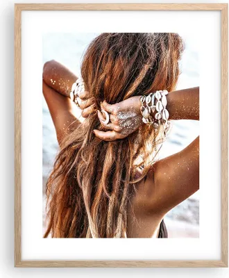 Produktbild von Gerahmtes Poster - Rahmen in heller Eiche - Haare Frau Strand - 40x50 cm - Wand Bild - Wanddeko - Wandbilder - Kunstposter - Wandposter - Bilderrahmen - Bilder - Kunstdruck - P2NPA40x50-4613