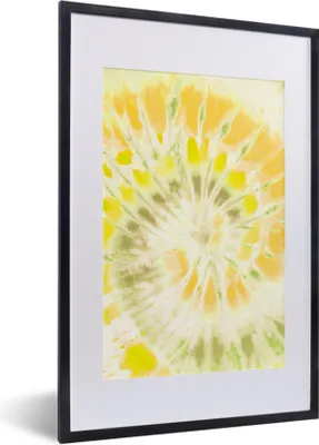 Produktbild von MuchoWow® Gerahmtes Poster Krawattenfärbung - Gelb - Orange 40x60 cm - Poster mit Schwarzem Bilderrahmen Wandposter Rahmen Foto Bilder - Poster in Rahmen