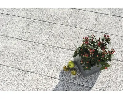 Produktbild von Beton Terrassenplatte Cassana weiß 40 cm x 40 cm x 4 cm