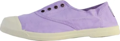 Produktbild von Sneakers mit Schnürsenkeln
