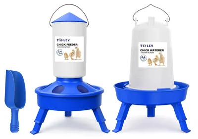 Obrázek produktu pro Krmítko pro kuřata a napáječka - 1,5 kg - 0,4 galonu - S lopatkou - Nastavitelné nohy