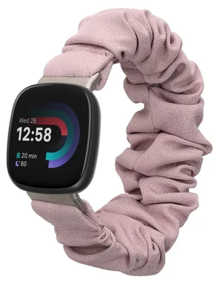 Produktbild von kwmobile Ersatz Armband kompatibel mit Fitbit Versa 4 / Sense 2 / Versa 3 / Sense - Smartwatch Scrunchie Haargummi Design Lavendel - Innenmaße 14 - 19