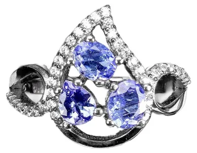 Produktbild von Zarter Ring aus 925er Silber mit natürlichen Tansaniten, Ringgröße 14