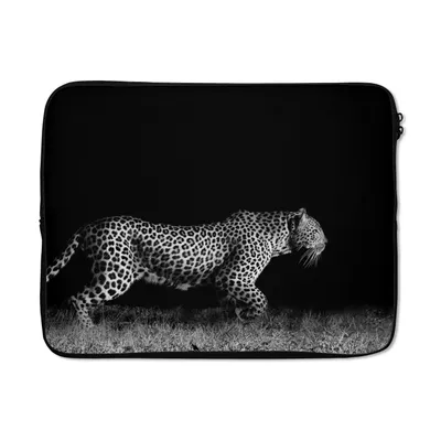 Produktbild von MuchoWow® Laptop Hülle 17 Zoll Laptoptasche Wildtiere - Leopard - Gras - Schwarz - Weiß - Zipper - Schutzabdeckung