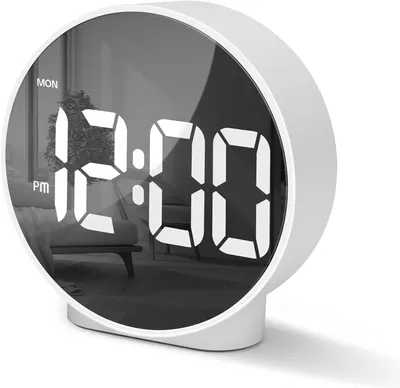Zdjęcie produktu dla Cyfrowy budzik z zakrzywionym wyświetlaczem LED, podwójny alarm, funkcja drzemki, regulowana jasność, tryb 12/24 godziny, zasilanie bateryjne lub USB, kolor biały