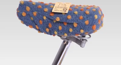 Produktbild von Fahrradsattelbezug Wolle Noppen blau 20/30 cm