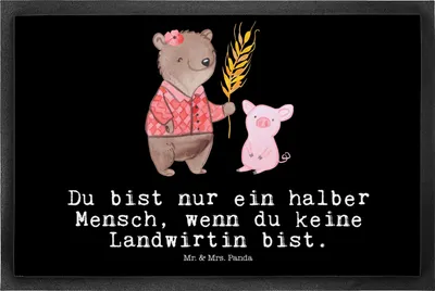 Produktbild von Mr. & Mrs. Panda Schmutzmatte Landwirtin Herz 50 x 75 cm - Schwarz - Geschenk, Bauernhof, Schuhabstreifer, fußmatte, Spruch, Fussmatte, Schmutzfangmatte, Tierwirtin