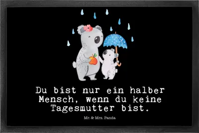 Produktbild von Mr. & Mrs. Panda Fußabtreter Tagesmutter Herz 50 x 75 cm - Schwarz - Geschenk, Sauberlaufmatte, Bodenvorleger, Schmutzfangmatte, Gummimatte, fußmatte, Fussmatte