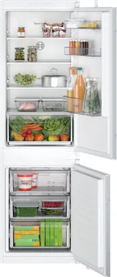 Produktbild von Bosch Serie 2 KIN86NSE0, 260 l, SN-ST, 35 dB, 4 kg/24h, E, Fresh Zone Fach