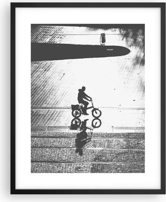Produktbild von Gerahmtes Poster - Schwarzer Rahmen - Schwarzweiß Radfahrer Einsamkeit - 40x50 cm - Wand Bild - Wanddeko - Wandbilder - Kunstposter - Wandposter - Bilderrahmen - Bilder - Kunstdruck - P2BPA40x50-4479