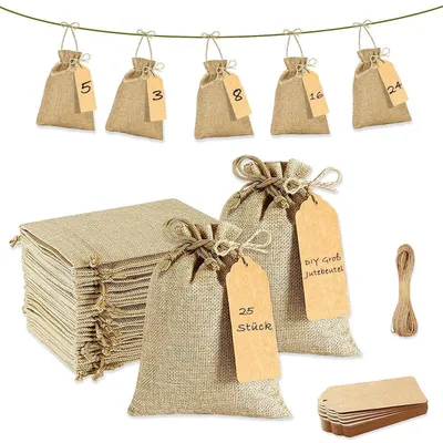 Immagine prodotto di Sacchetti in juta, confezione da 25, dimensioni 15x20 cm, con etichette e corda, colore giallo