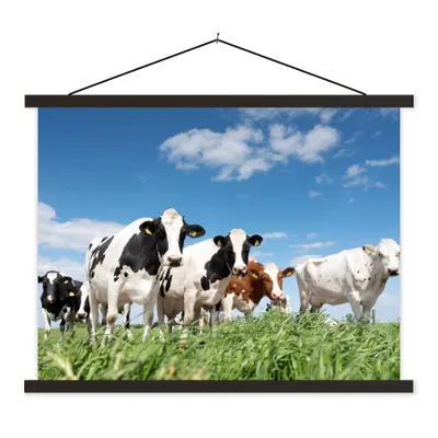 Produktbild von MuchoWow® Textilposter Kühe - Landleben - Weide - Natur - Tiere 150x113 cm mit holzfarbenen Rahmen - Poster