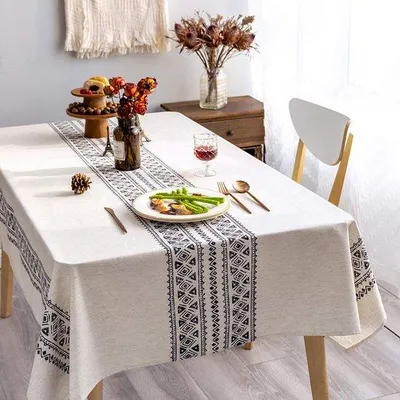 Obrázek produktu pro Azomor® Rustikální plátěný ubrus s geometrickým vzorem a květinovým motivem, 140 x 215 cm