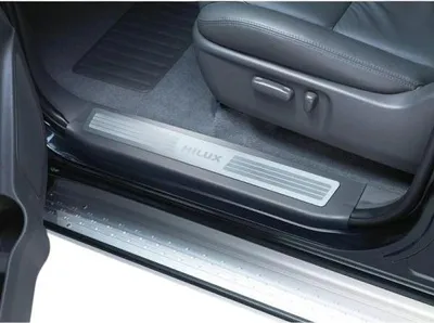 Obrázek produktu pro TOYOTA Hilux nerezové prahové lišty PZ438-N2180-00 OE