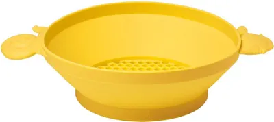 Produktbild von SCRUNCH Sandspielzeug Sieb aus Silikon, Pastellgelb, flexibel und faltbar für Kinder