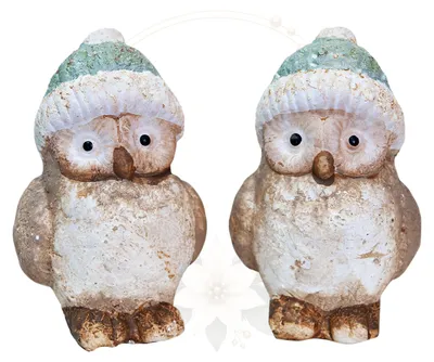 Produktbild von 2er Set Winter Eulen mit Strickmütze aus Ton 8 cm - Dekofiguren