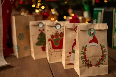 Produktbild von Allbag Papiertüte Geschenkpapier Weihnachten 13x8x24 cm